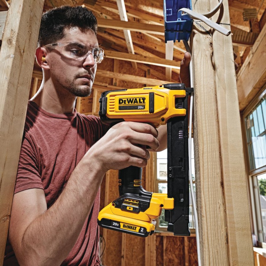 Cordless * | Dewalt Dcn701D1 Cordless Cable Stapler Kit